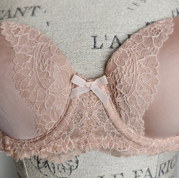 Victorias Secret Dream Angels Bras - Picture 12 of 16